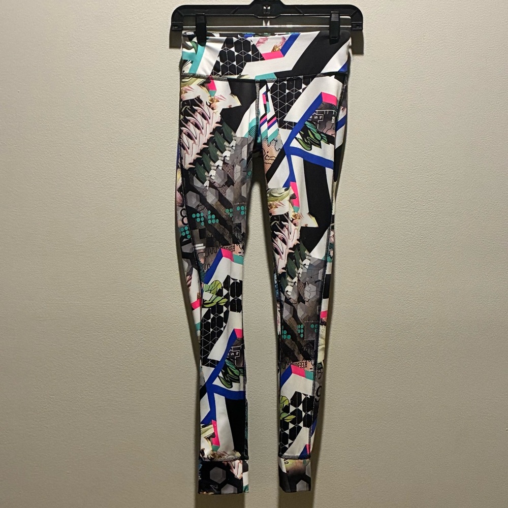 Reebok Sport COMP TIGHT-DIG MAYHEM Colorful Geometric Women's Leggings XS - Picture 3 of 10